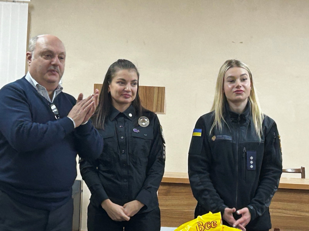 Співробітники Департаменту патрульної поліції та ДСНС України спілкувалися з викладачами і здобувачами освіти ПДМУ